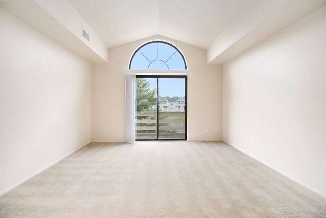 Building Photo - Pine Knoll Apartments