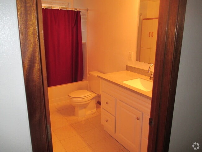 Building Photo - 2461 Northridge Dr