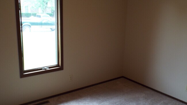 Foto del edificio - Beautiful 3 bedroom/2 bathroom for home $1...