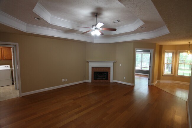 Building Photo - Available Soon in Camden Ridge!