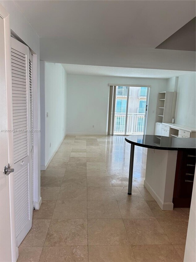 Foto del edificio - 7275 SW 90th St