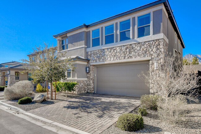 Foto del edificio - Beautiful 4 Bed/3 Bath Home in Summerlin!
