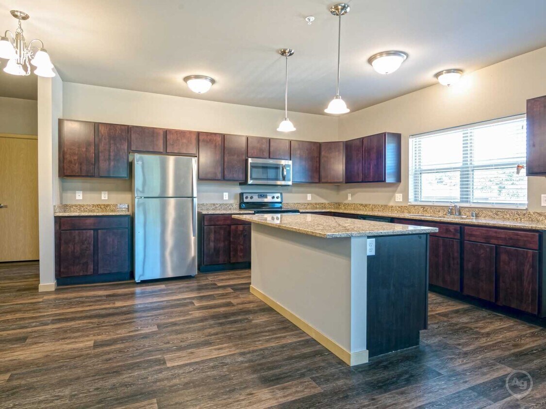 2317 Parmenter St, Middleton, WI 53562 Apartments in Middleton, WI