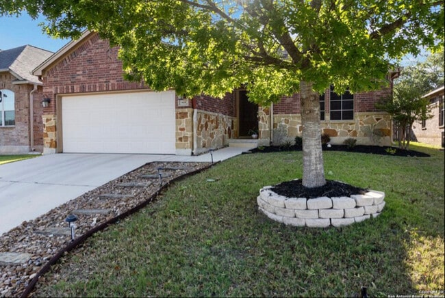 Foto del edificio - 5618 Thunder Oaks