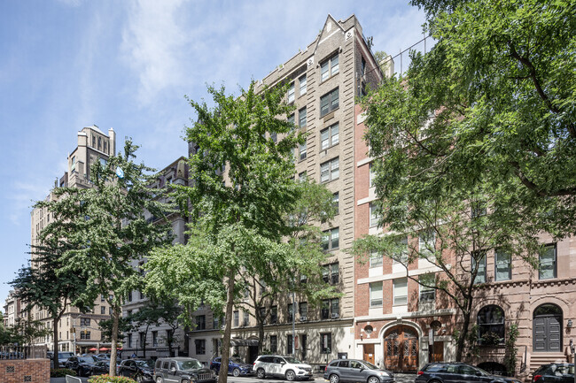 Building Photo - 51 E 90th St