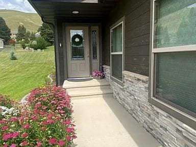 Building Photo - 4782 Hot Spgs Rd