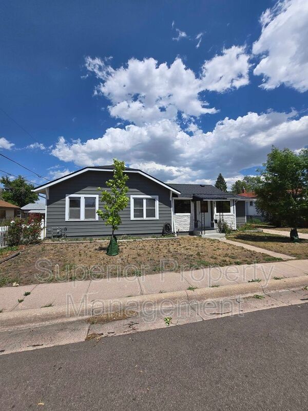Building Photo - 611 Seymour Ave