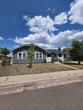 Building Photo - 611 Seymour Ave