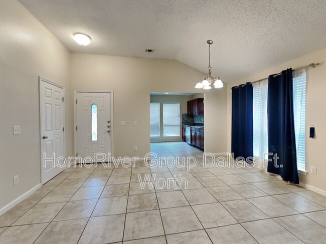 Building Photo - 600 British Ct