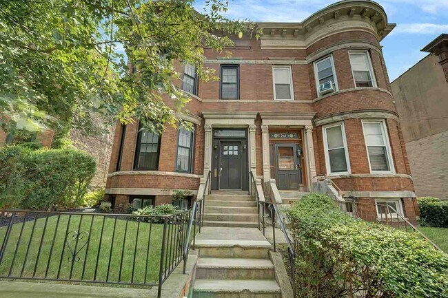 Foto del edificio - 259 Woodlawn Ave