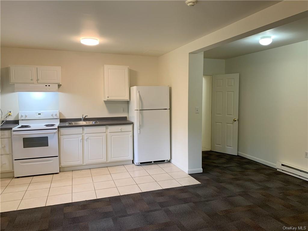 Primary Photo - 84 N Liberty Dr