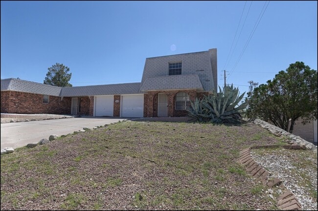 Building Photo - 6951 Alto Rey Ave