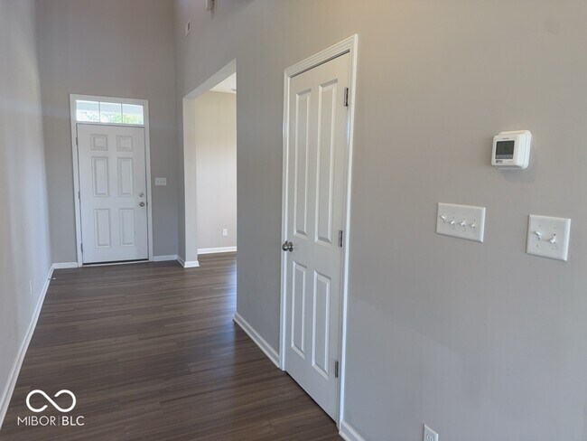 Foto del edificio - 1405 Sunbrook Ct