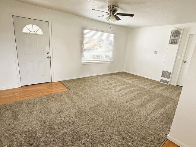 Foto del edificio - Welcome Home!