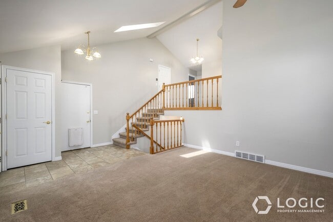 Building Photo - Stunning Home In Excellent Location!