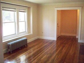 Building Photo - 289 Foster St