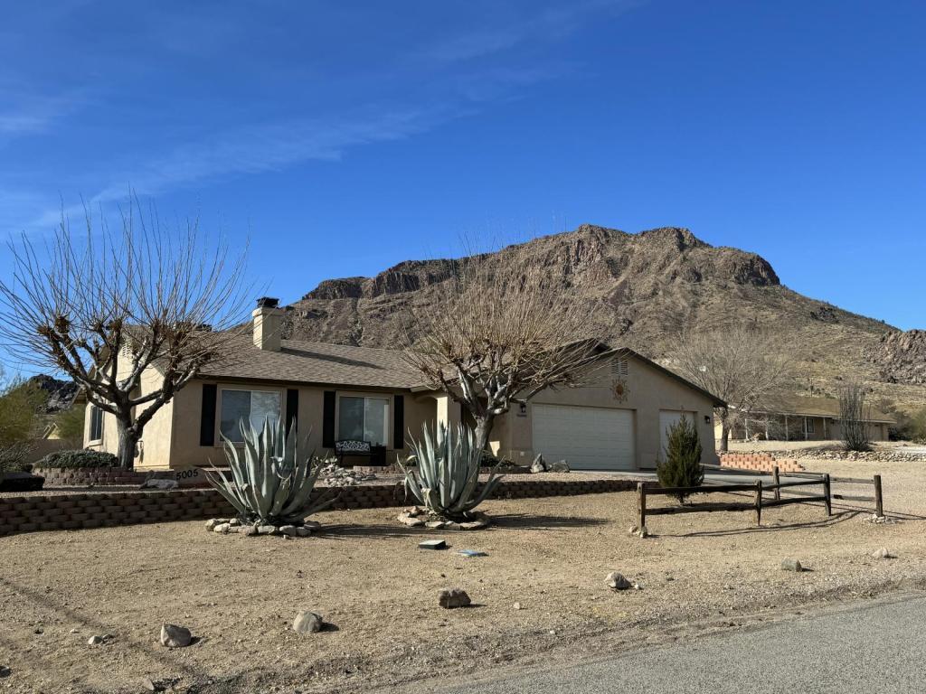5005 Camelback Pl, Kingman, AZ 86409 House Rental in Kingman, AZ