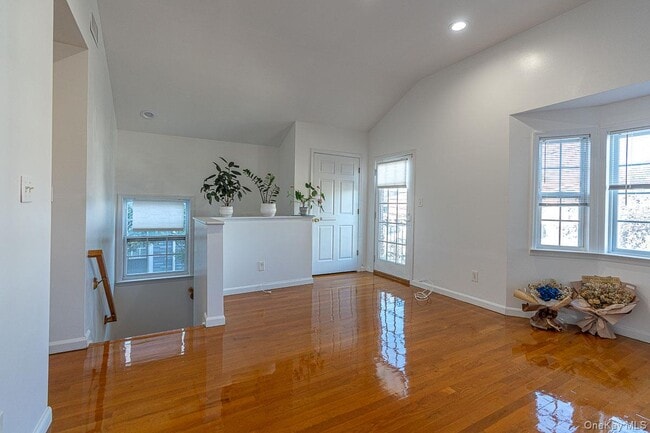 Foto del edificio - 147-22 20th Ave