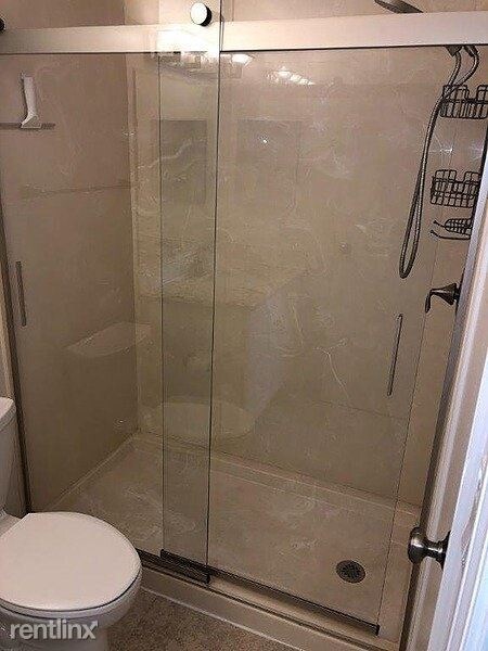 Primary Photo - 1 br, 1 bath Condo - 1550 Slade Avenue 203