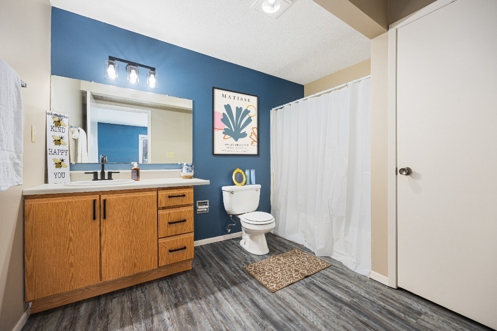 Woods Meadow Apartments 2215 W Willow Knolls Dr Peoria, IL