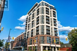 Building Photo - 560-560 Rideau St