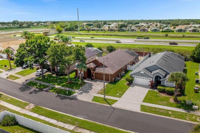 Foto del edificio - 2697 Autumn Creek Cir