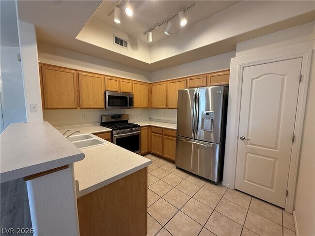 Foto del edificio - 10630 Calico Mountain Ave