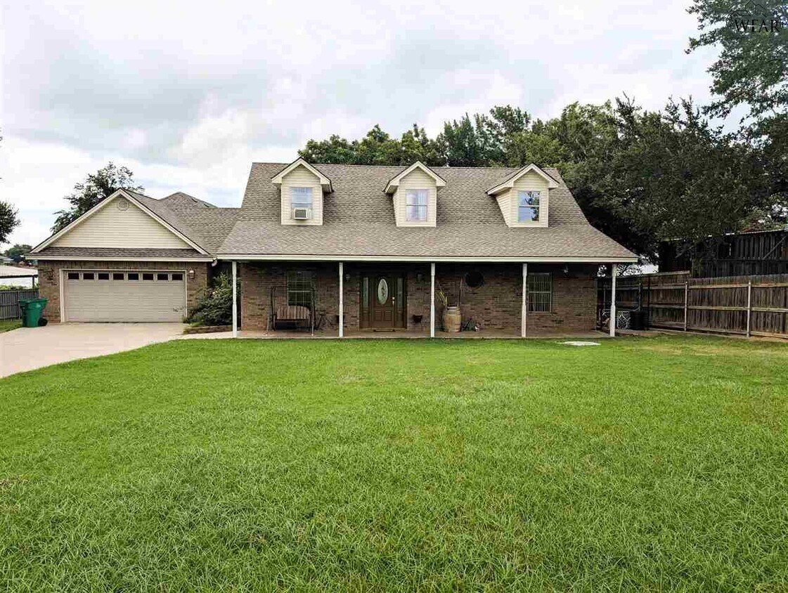 Foto principal - 609 Shoreline Dr