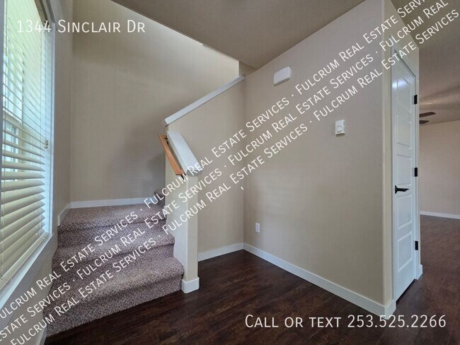 Foto del edificio - 1344 Sinclair Dr