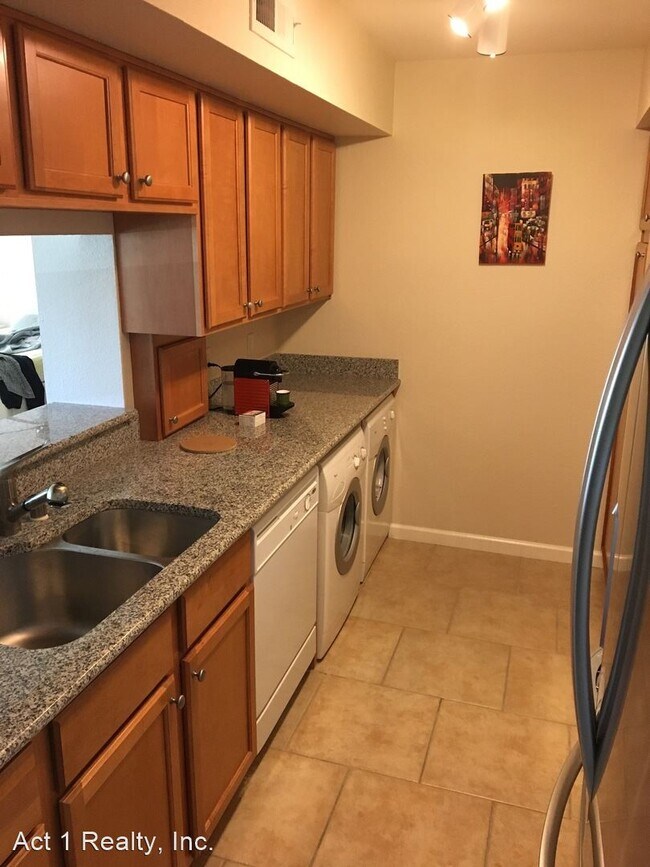 Building Photo - 2 br, 2 bath House - 2845 Loveland Dr 3602