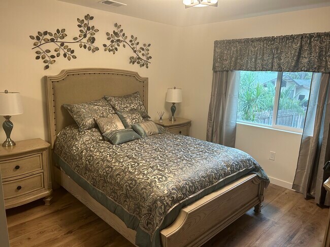 Foto del edificio - 3555 Steel Canyon Rd