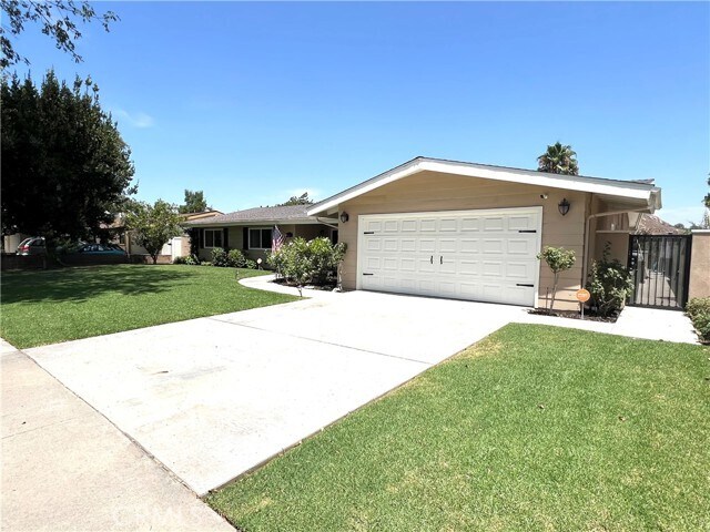 Foto del edificio - 4835 Cliffside Dr