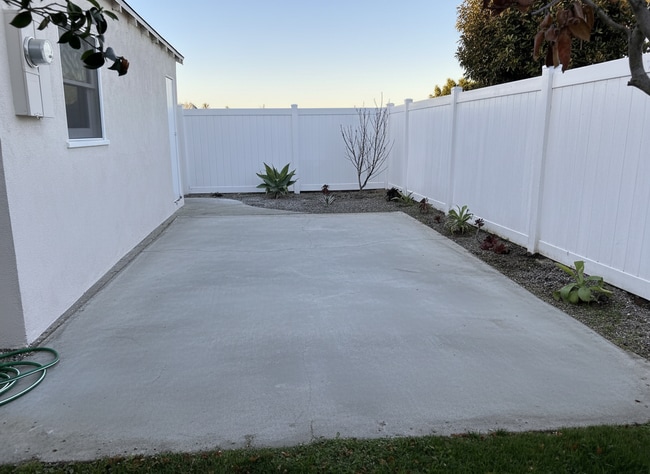 Building Photo - 1776 Anaheim Ave