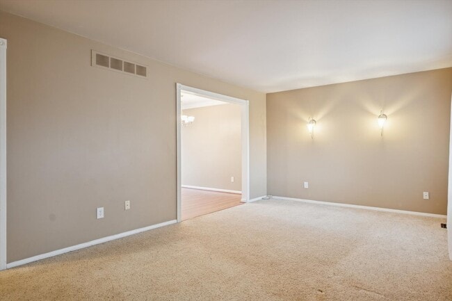 Foto del edificio - 4254 Halkirk Dr