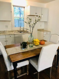 Building Photo - 2141 Brougher Ln