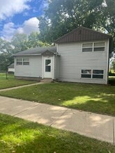 Building Photo - 2622 Hanson St