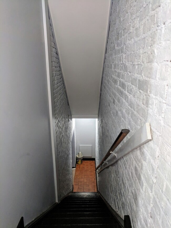 Foto del edificio - 1731 E Main St