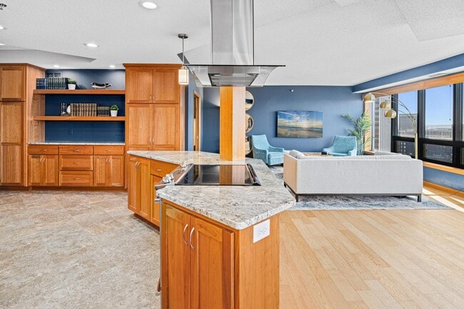 Foto del edificio - 168 6th St E