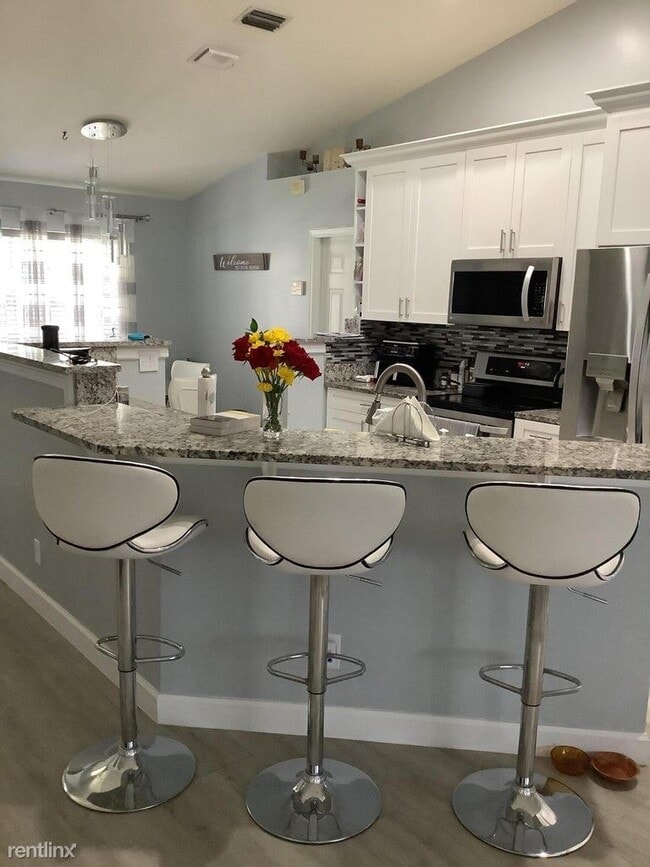 Building Photo - 3 br, 2 bath House - 5149 Willow Pond Rd W...
