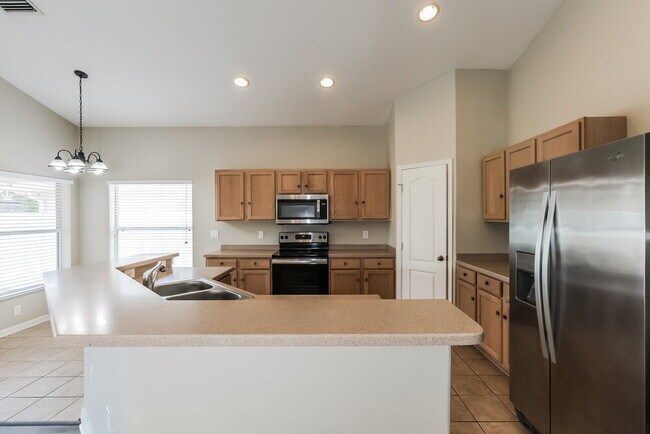 Foto del edificio - 3832 Washburn Pl