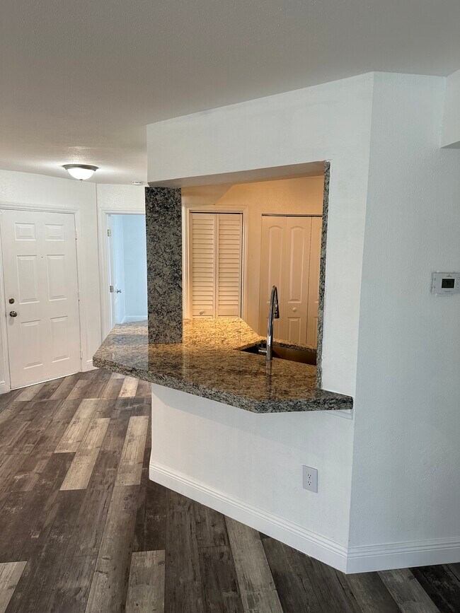 Foto del edificio - 2341 NW 33rd St