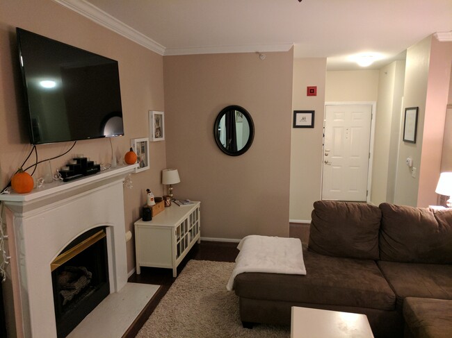 Foto del edificio - 1530 Spring Gate Drive