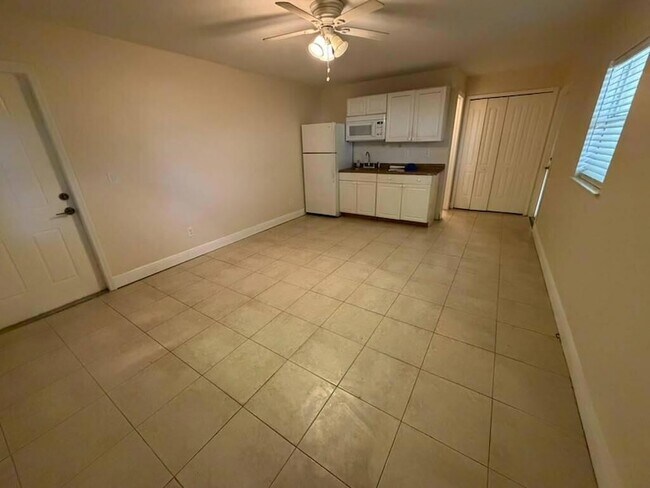 Foto del edificio - 2049 SW Cranberry St