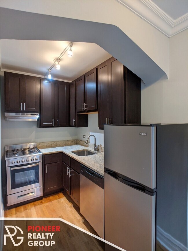 Foto del edificio - 4735 N Hermitage Ave