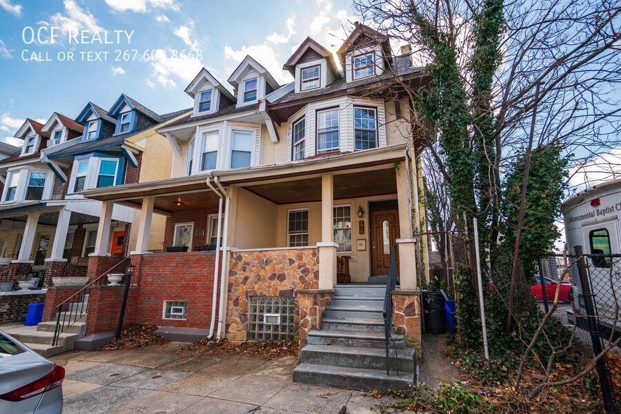 Primary Photo - Four Bed University City Home