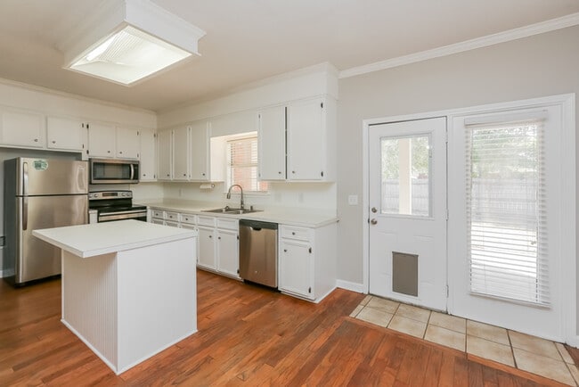 Building Photo - Gorgeous Home in Brandon, MS!