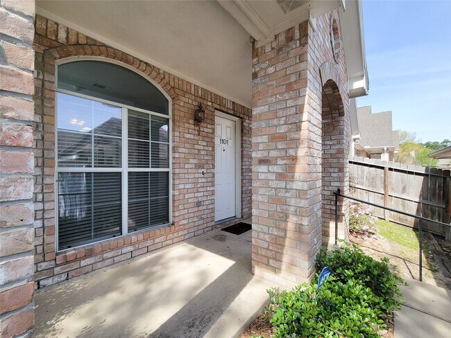 Foto del edificio - 12755 Mill Ridge Dr