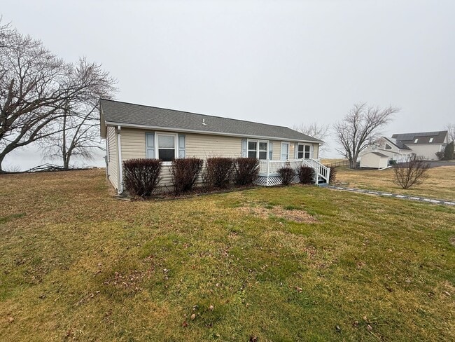 Foto del edificio - Waterfront Gem with amazing views!