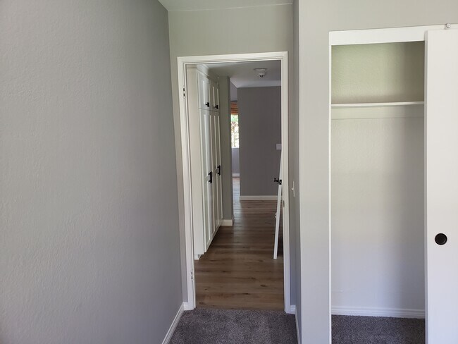 Building Photo - 3286 Avenida Anacapa