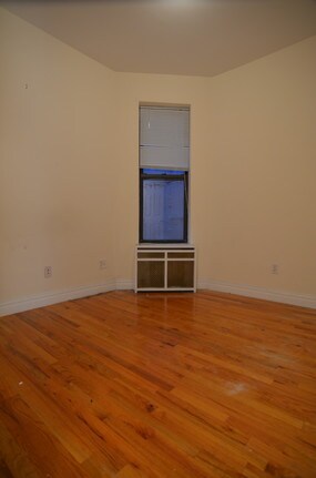 Foto del edificio - 243 W 107th St